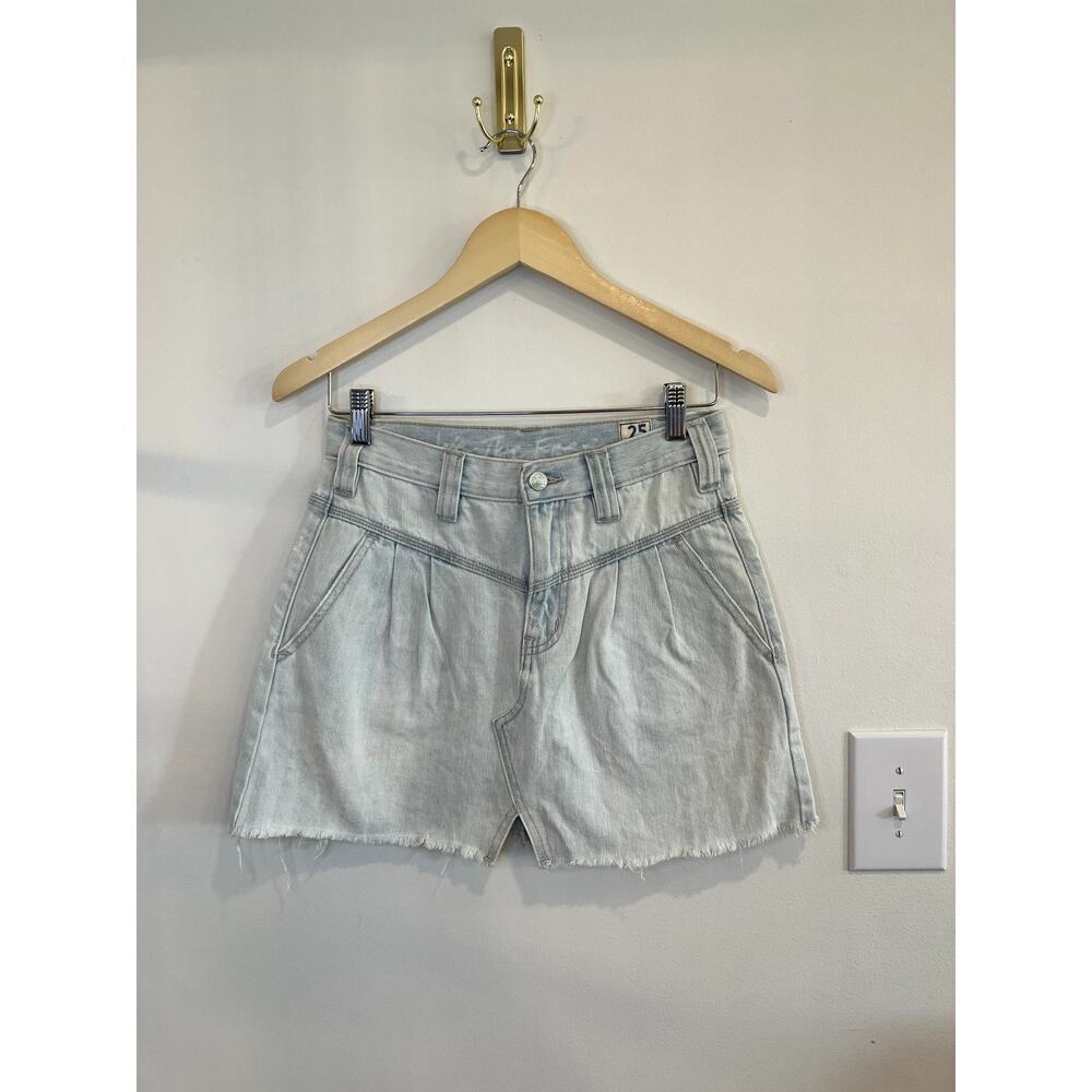 Free People Denim Mini Skirt Size 25 Light Wash Raw Hem Cotton Jean Skirt